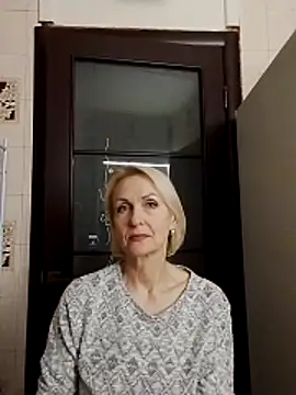 Snapshot of MichelleSolis chatting on February 15, 2026, 6:04 pm MichelleSolis online show from February 15, 2026, 6:04 pm