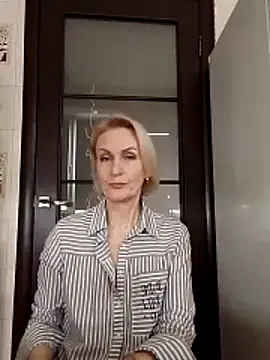 Snapshot of MichelleSolis chatting on March 21, 2026, 10:09 am MichelleSolis online show from March 21, 2026, 10:09 am