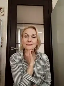 Snapshot of MichelleSolis chatting on March 29, 2026, 1:55 pm MichelleSolis online show from March 29, 2026, 1:55 pm