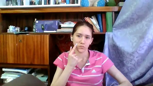 NickiKisinger online show from April 5, 2026, 5:15 am