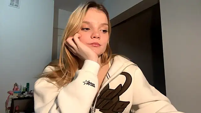 Tiffany Muse online show from February 12, 2026, 11:00 pm