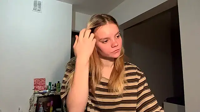 Tiffany Muse online show from March 19, 2026, 2:04 am