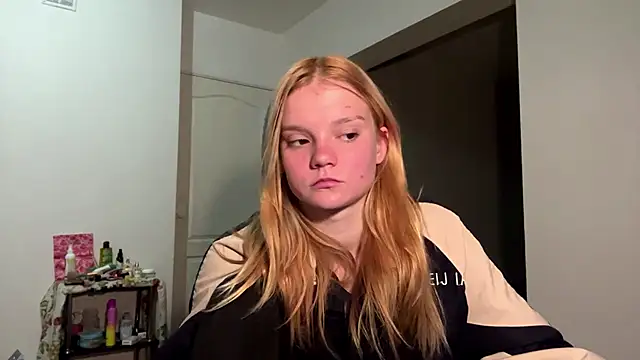 Tiffany Muse online show from April 8, 2026, 1:16 am