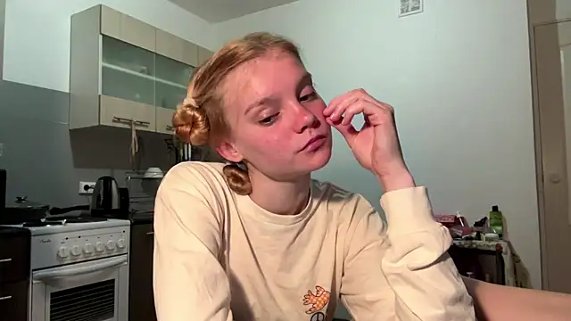 Tiffany Muse online show from April 17, 2026, 12:57 am