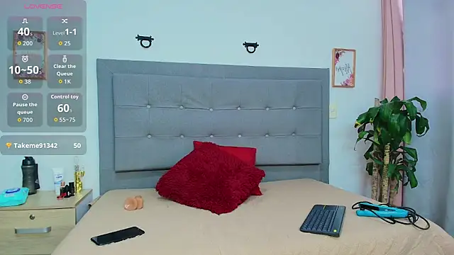 Snapshot of Karla_94 chatting on February 12, 2026, 6:36 pm Karla 94 online show from February 12, 2026, 6:36 pm