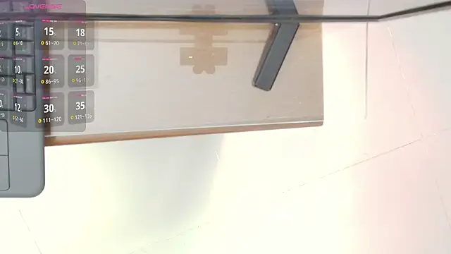 Snapshot of Karla_94 chatting on March 3, 2026, 3:23 am Karla 94 online show from March 3, 2026, 3:23 am