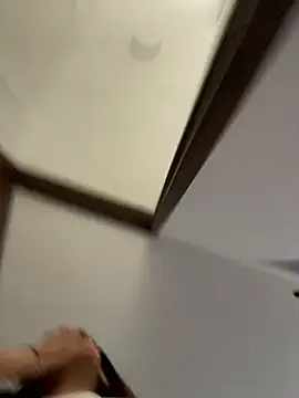 Snapshot of alison_parkerr26 chatting on March 2, 2026, 5:20 pm alison parkerr26 online show from March 2, 2026, 5:20 pm