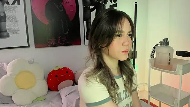 Snapshot of Hey_lucy__ chatting on May 11, 2026, 11:49 am Hey lucy online show from May 11, 2026, 11:49 am