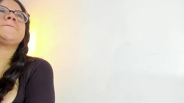 RousMature online show from March 21, 2026, 9:51 pm