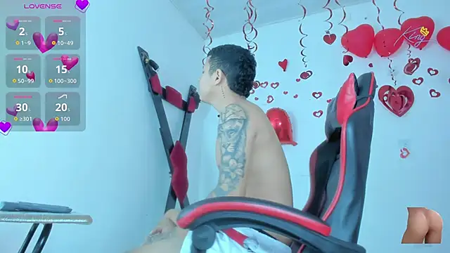 Snapshot of Steven_and_Camilo18 chatting on February 21, 2026, 11:44 am Steven and Camilo18 online show from February 21, 2026, 11:44 am