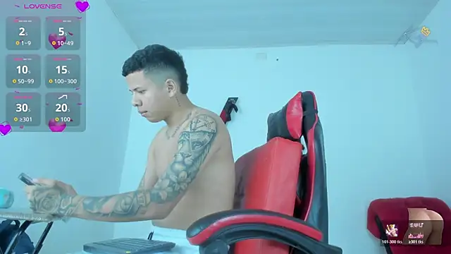 Snapshot of Steven_and_Camilo18 chatting on February 25, 2026, 11:20 am Steven and Camilo18 online show from February 25, 2026, 11:20 am