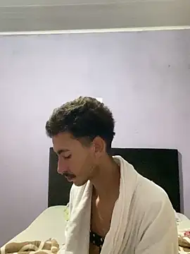 Snapshot of GuiOficialBr02 chatting on March 23, 2026, 1:15 pm GuiOficialBr02 online show from March 23, 2026, 1:15 pm