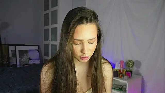 Murmella online show from February 8, 2026, 4:49 am