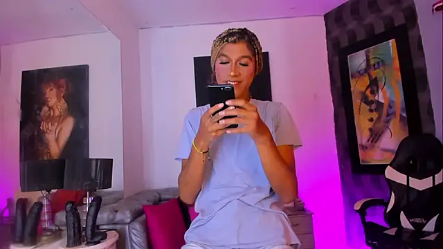 Ciara HotTs online show from May 22, 2026, 11:49 am