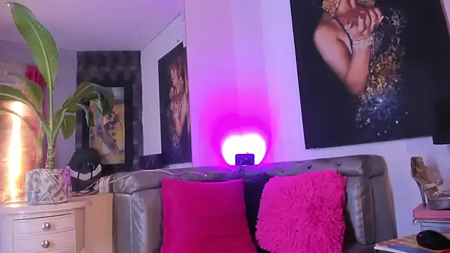 Ciara HotTs online show from May 25, 2026, 11:27 am