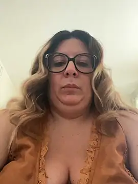 JasmineGlow7 online show from March 2, 2026, 1:40 pm