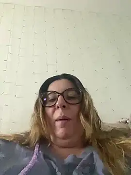 JasmineGlow7 online show from April 19, 2026, 6:10 pm