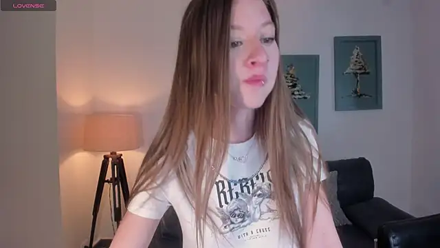 IsabellaMorettiX online show from May 26, 2026, 4:30 am