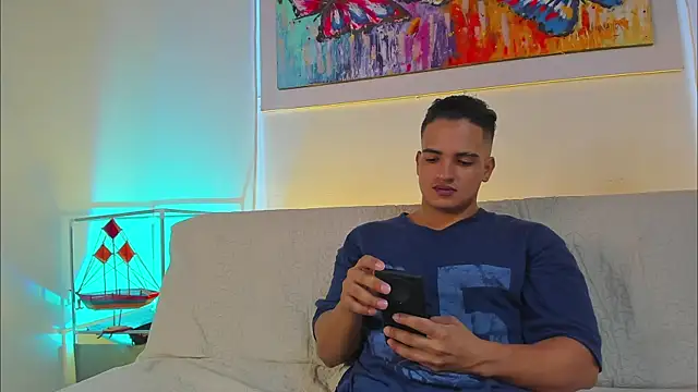 jhon nicolas online show from April 8, 2026, 9:59 pm