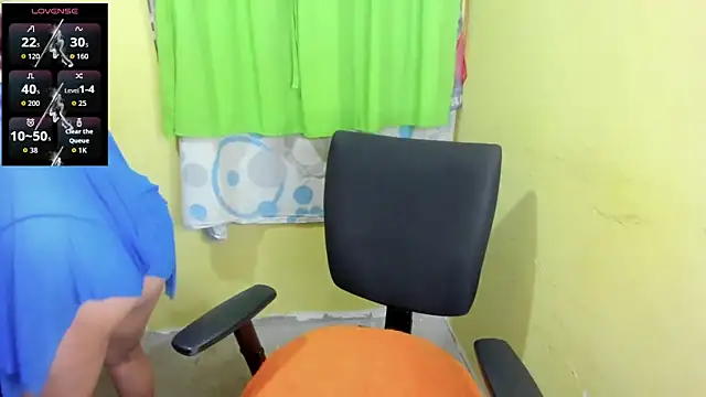 Snapshot of LuciaMiilf chatting on February 14, 2026, 8:38 pm LuciaMiilf online show from February 14, 2026, 8:38 pm