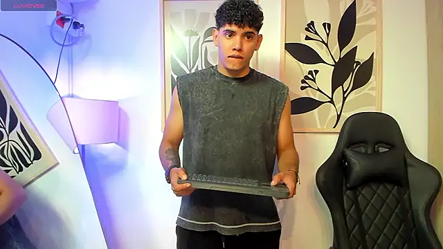 justin payn14 online show from March 26, 2026, 2:33 pm