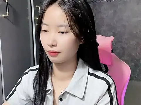 Linne6789 online show from March 13, 2026, 3:13 am