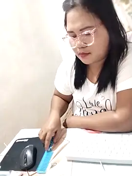 Snapshot of biggbooty15 chatting on February 2, 2026, 12:37 pm biggbooty15 online show from February 2, 2026, 12:37 pm