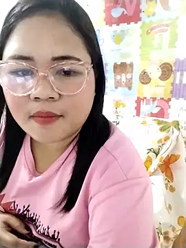 Snapshot of biggbooty15 chatting on February 13, 2026, 11:39 am biggbooty15 online show from February 13, 2026, 11:39 am