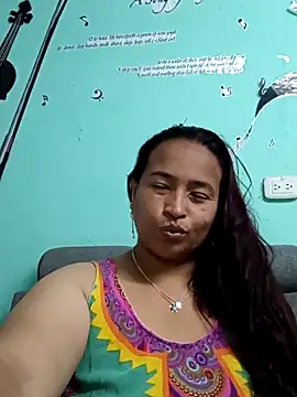 Snapshot of BustySexy_Nataly chatting on February 17, 2026, 5:37 am BustySexy Nataly online show from February 17, 2026, 5:37 am