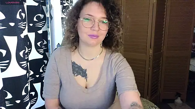 Snapshot of Ozalin_ chatting on May 25, 2026, 8:20 am Ozalin online show from May 25, 2026, 8:20 am