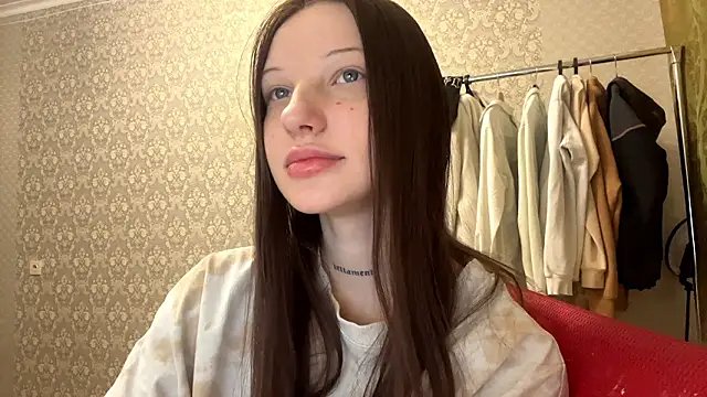 Snapshot of LumPetal chatting on February 10, 2026, 4:16 am LumPetal online show from February 10, 2026, 4:16 am