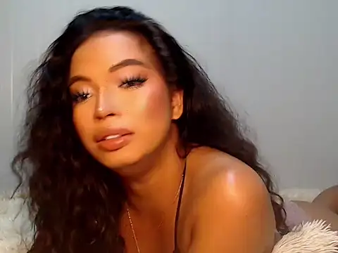 girlyteengrl online show from February 23, 2026, 10:56 am