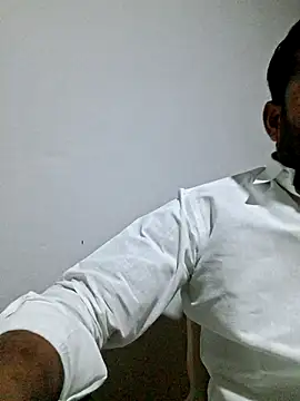 Snapshot of hot---boy1 chatting on February 14, 2026, 5:04 am hot---boy1 online show from February 14, 2026, 5:04 am