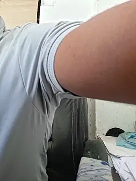 hot---boy1 online show from March 4, 2026, 9:04 am