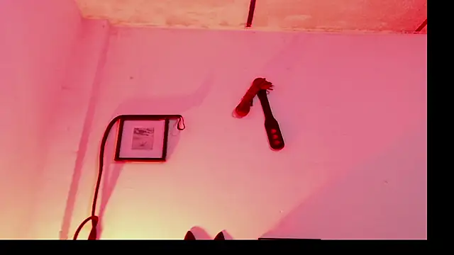 Snapshot of Girl_Bondage chatting on May 4, 2026, 1:07 pm Girl Bondage online show from May 4, 2026, 1:07 pm