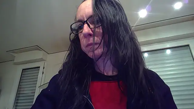 Snapshot of FITGIRL-MAEVA chatting on February 17, 2026, 7:31 pm FITGIRL-MAEVA online show from February 17, 2026, 7:31 pm