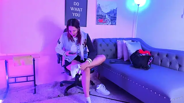 victoriazans online show from March 28, 2026, 10:48 am