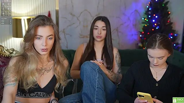 Snapshot of Zlata_Sky chatting on January 21, 2025, 7:39 pm Zlata Sky online show from January 21, 2025, 7:39 pm