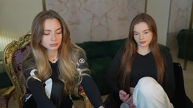 Snapshot of Zlata_Sky chatting on February 8, 2025, 7:38 pm Zlata Sky online show from February 8, 2025, 7:38 pm