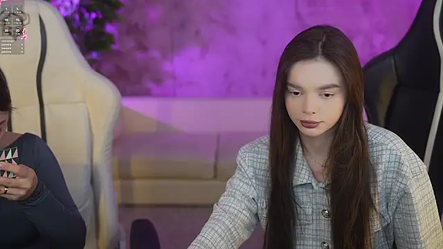 Snapshot of Zlata_Sky chatting on February 18, 2025, 7:41 pm Zlata Sky online show from February 18, 2025, 7:41 pm