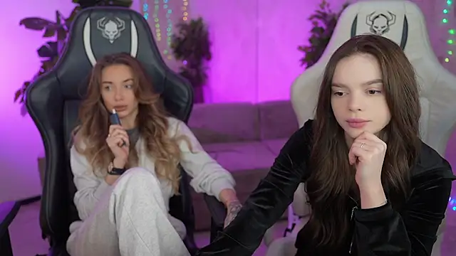 Snapshot of Zlata_Sky chatting on March 1, 2025, 7:48 pm Zlata Sky online show from March 1, 2025, 7:48 pm