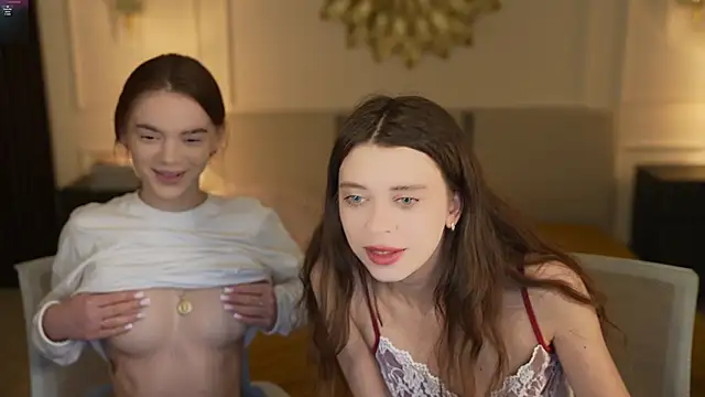 Snapshot of Zlata_Sky chatting on October 1, 2025, 2:45 pm Zlata Sky online show from October 1, 2025, 2:45 pm