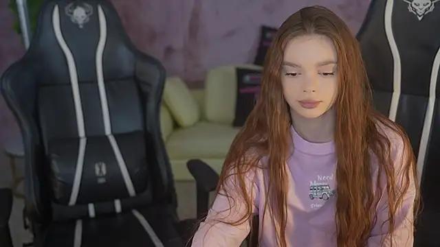 Snapshot of Zlata_Sky chatting on November 19, 2025, 3:45 pm Zlata Sky online show from November 19, 2025, 3:45 pm