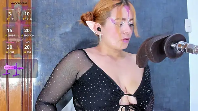 nicolle boobies online show from March 31, 2026, 6:52 pm