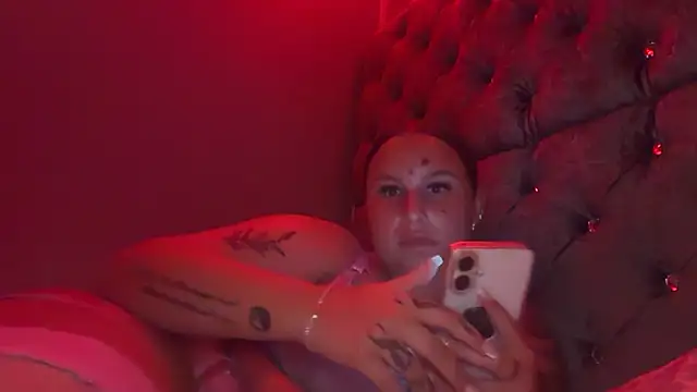 MissSophhh online show from April 14, 2026, 8:15 pm