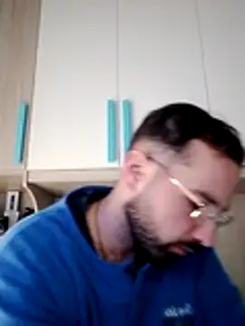 Snapshot of no-name15 chatting on February 14, 2026, 8:33 am no-name15 online show from February 14, 2026, 8:33 am