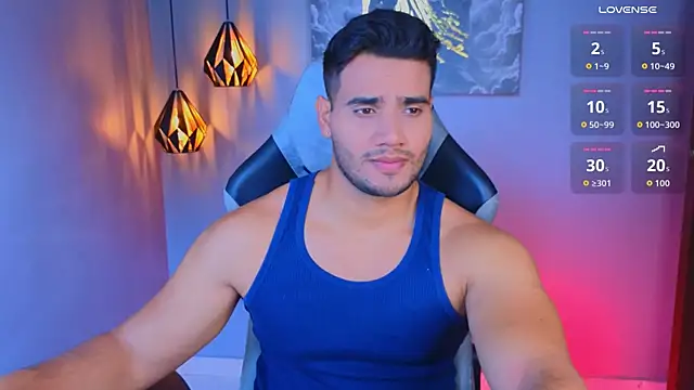 AndresRodriguez1 online show from May 11, 2026, 1:28 pm