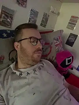 Snapshot of io1Elian chatting on April 4, 2026, 2:25 pm io1Elian online show from April 4, 2026, 2:25 pm