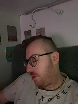 Snapshot of io1Elian chatting on April 27, 2026, 6:50 pm io1Elian online show from April 27, 2026, 6:50 pm