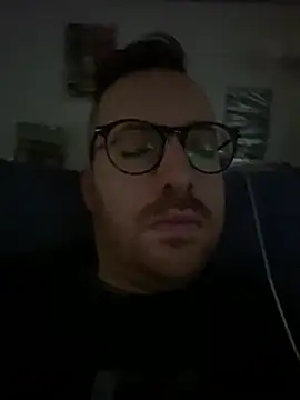 Snapshot of io1Elian chatting on May 25, 2026, 3:29 pm io1Elian online show from May 25, 2026, 3:29 pm